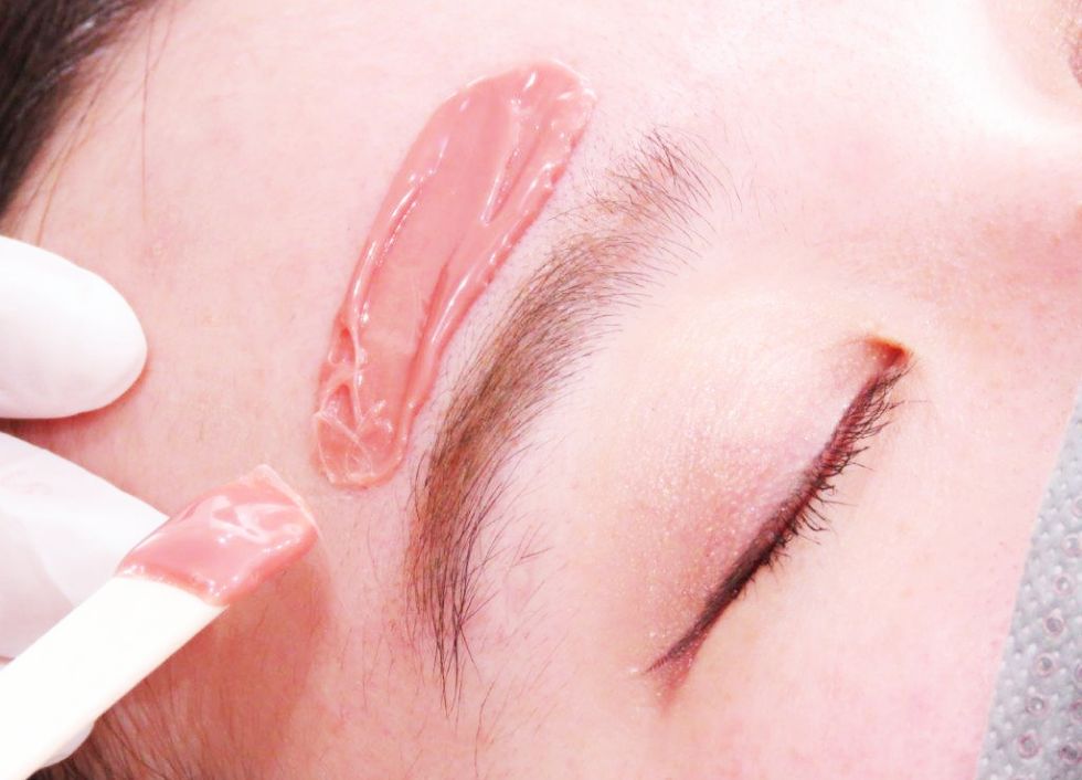 現代のニーズに合わせた“顔WAX脱毛”技術